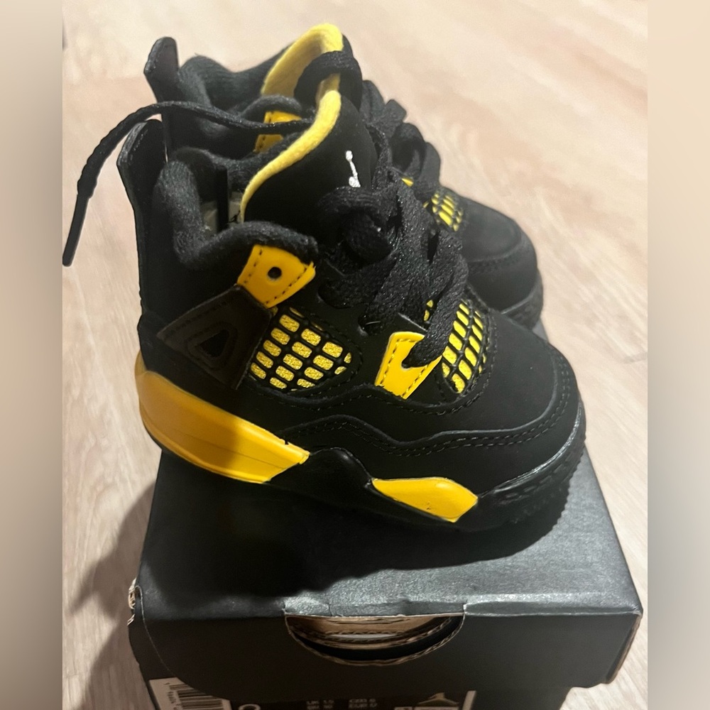 Baby Jordan 4